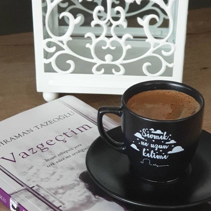 Kahve ile müzik mi dinlersiniz, yoksa kitap mı okursunuz?