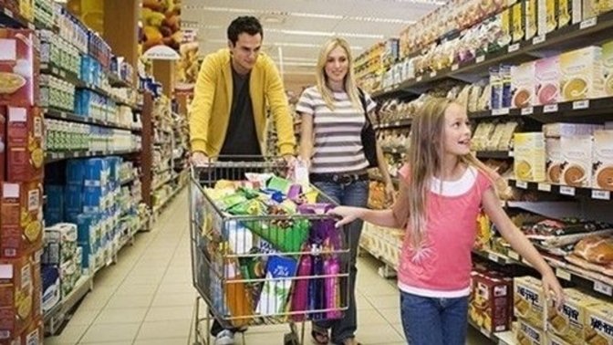 Tam kapanmada markete ailece gidenlere ceza yazılacak. Market alışverişine kimle gidersiniz?
