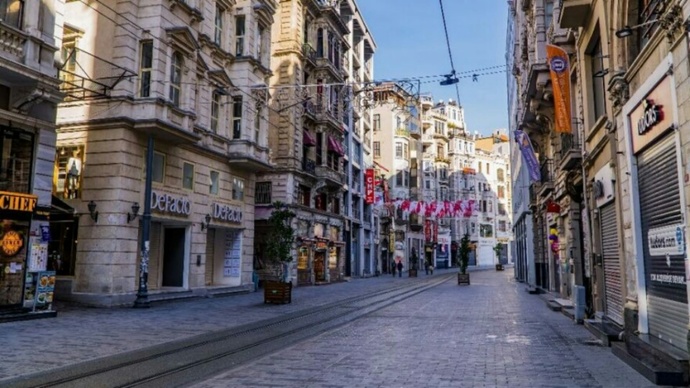 20 günlük tam kapanma sırasında alkol satışı yasakken, lebaleb tarikat cenazeleri de yasak olacak mı sizce?