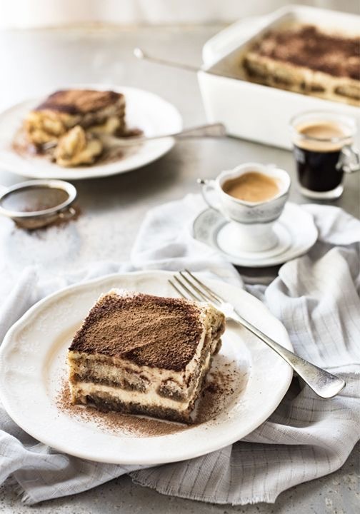 Tiramisu kek ile mi yoksa kedi dili ile mi yapılmalı?