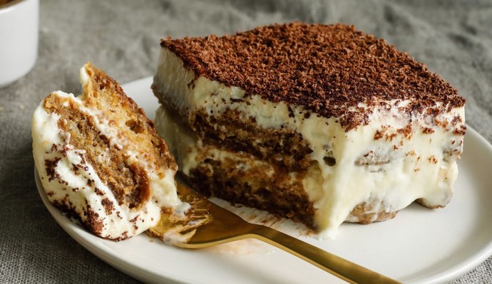 Tiramisu kek ile mi yoksa kedi dili ile mi yapılmalı?