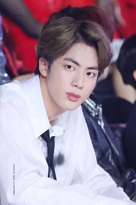 En yakışıklı BTS üyesi?
