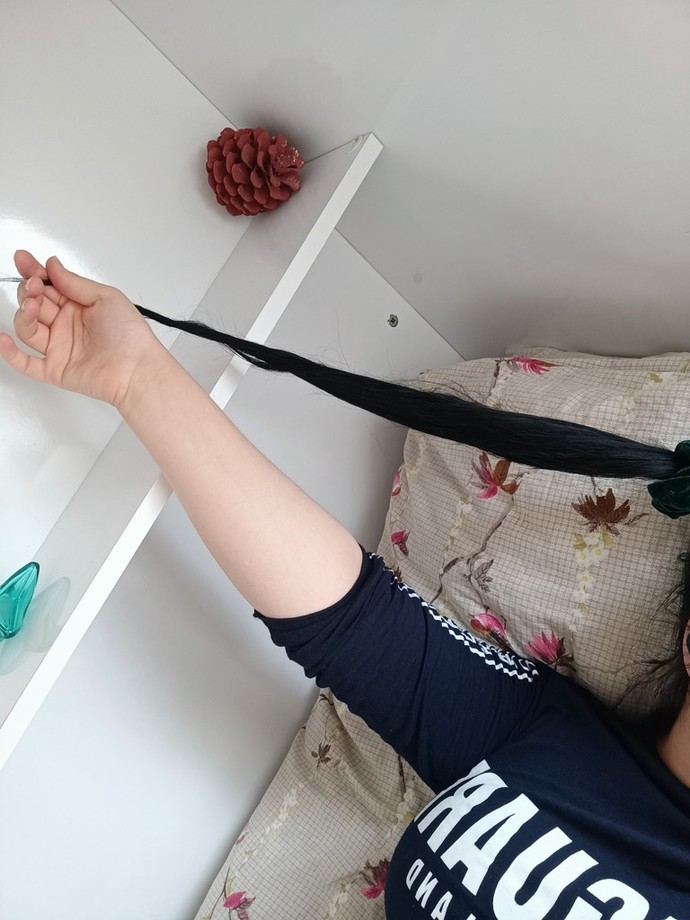 Saçlarım çok ince ve uzun, kessem daha mı çirkin olur?