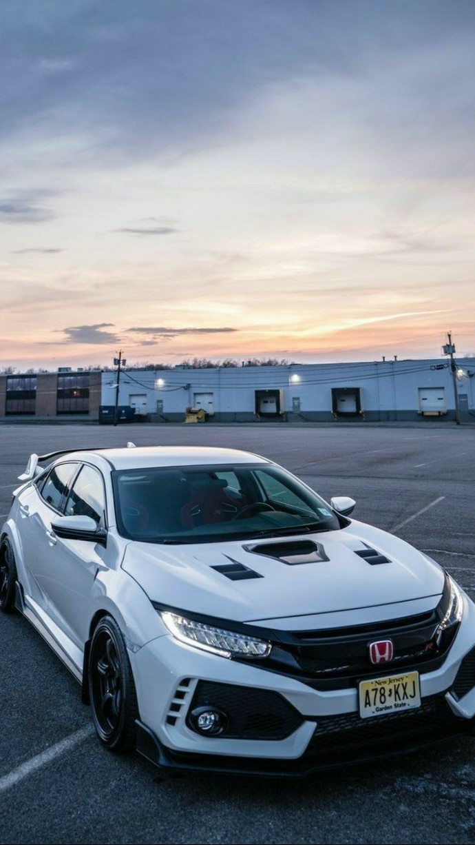 Ford Focus mu, Honda Civic mi?
