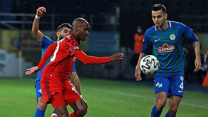 Çaykur Rizespor:2 Beşiktaş: 3! Lider şampiyonluk yolunda çok önemli bir 3 puan aldı! Maçı nasıl buldunuz?