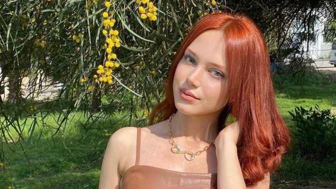 Kızlar, kocanızın yanında sizden daha güzel, daha alımlı ve dekolte giyen, minili/taytlı sekreter/asistan olsa razı olur musunuz?
