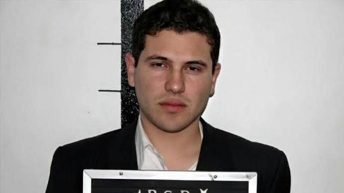 El chaponun oğulları yakışıklı değil mi?