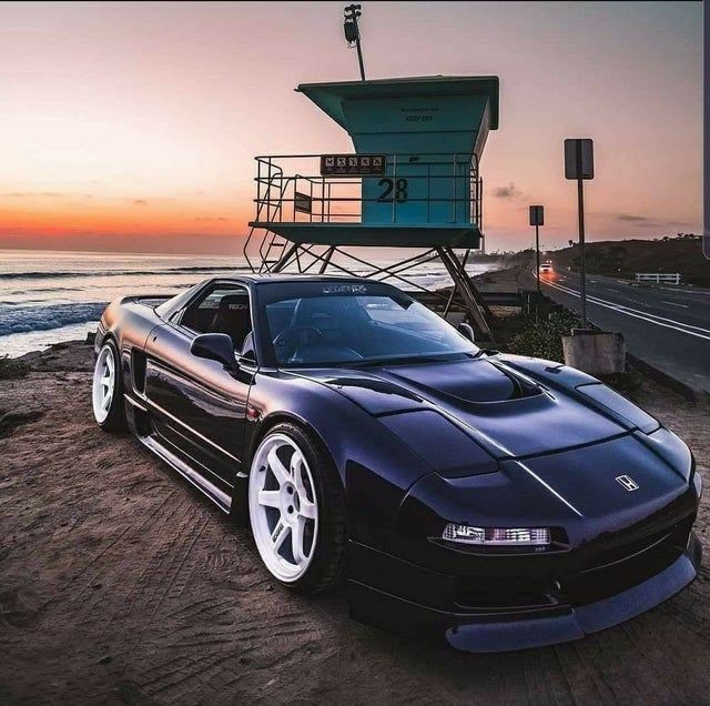 Ford Mustang mı yoksa Chevrolet Camaro mu?