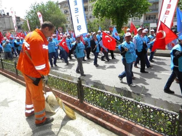 Bugün 1 Mayıs Emek ve Dayanışma Günü! #TürkiyedeİşçiOlmak nedir?