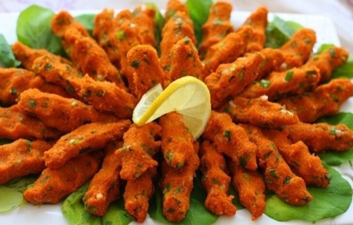 Tercihinizi yapın; mercimekli köfte mi, çiğköfte mi?