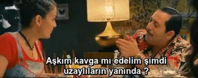 Sevgiliniz/eşinizle başkalarının yanında tartışır mısınız?