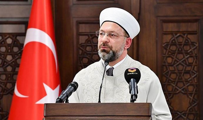 Diyanet Başkanı Ali Erbaş Elhamdülillah bayram namazımızı camilerimizde kılacağızdedi. Biz boşuna mı evdeyiz şimdi?