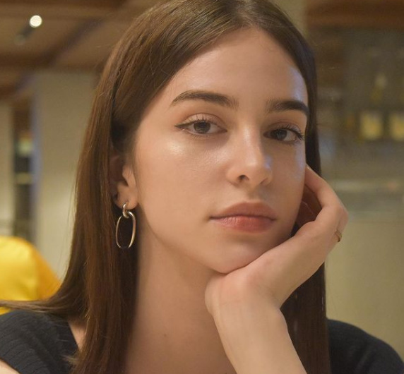 Abim ile benziyor muyuz?