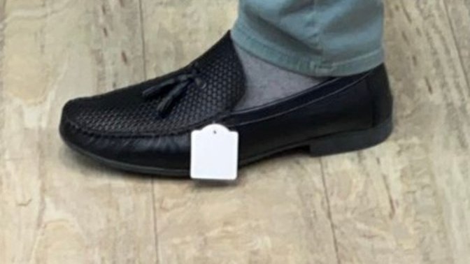 Bu ayakkabı nasıl sizce giyilir mi?