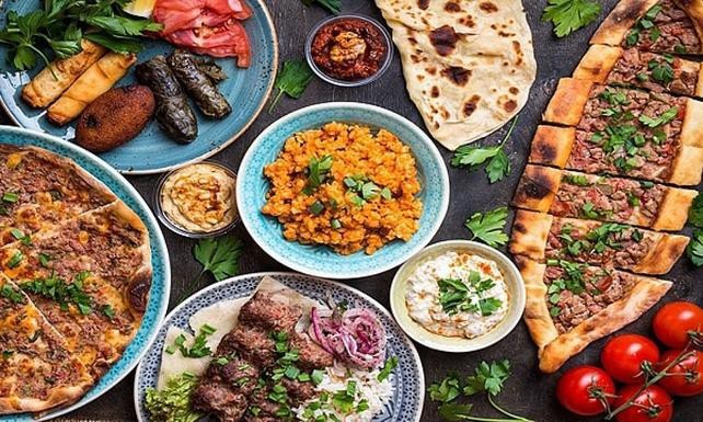 Dışarıdan yemek siparişi verir misiniz?