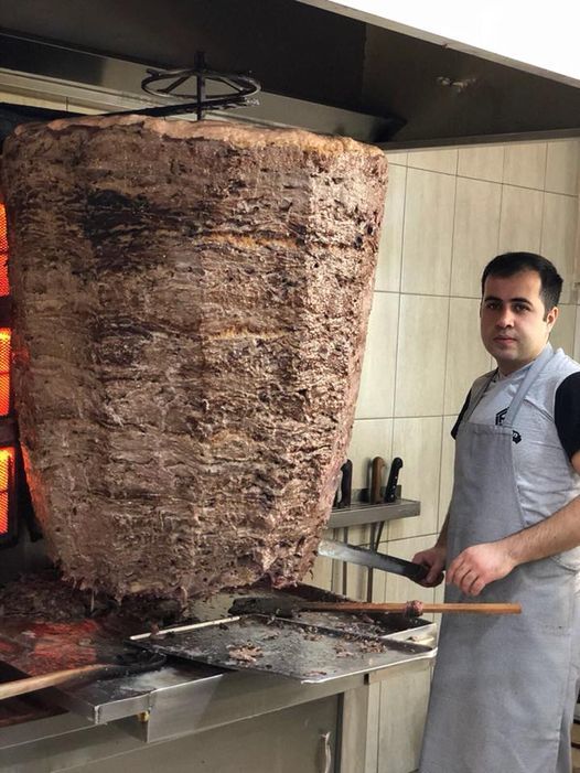 Bulunduğunuz şehire gelsem hangi yöresel yemeğini mutlaka yemeliyim?