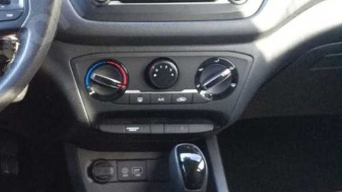 Hyundai i20 nasıl bir araba, yakıt tüketimi ve performans iyi mi?