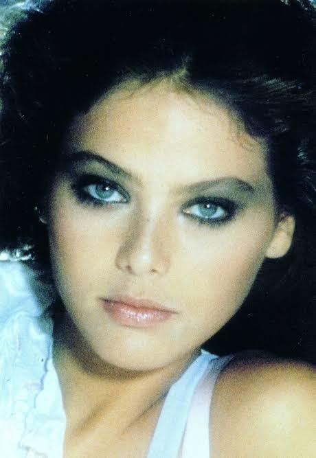Ornella Muti mi Daha güzel Hülya Avşar mı?