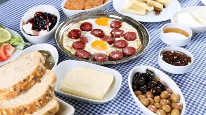 Genel olarak sahur sofranızda neler oluyor?
