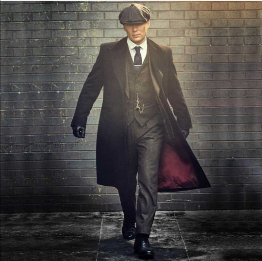 Tommy Shelby karizmatik mi yakışıklı mı?