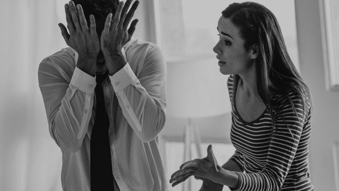 Neden birinin aldattığını öğrendiğimizde'' bunu eşine söylememeliyiz yuvaları yıkılır'' algısı var?