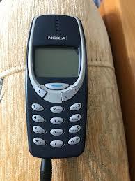 İlk cep telefonunuz kaç yaşında oldu? Marka ve modeli neydi?