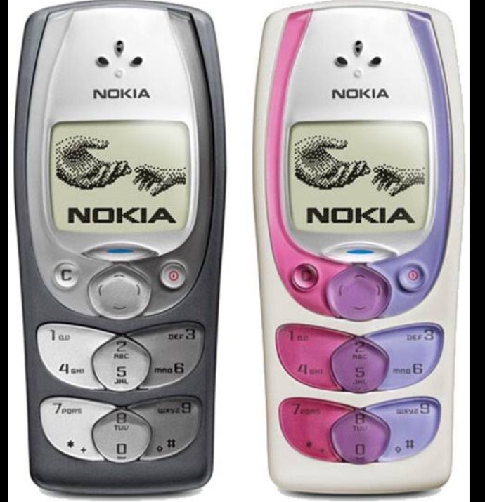 İlk cep telefonunuz kaç yaşında oldu? Marka ve modeli neydi?