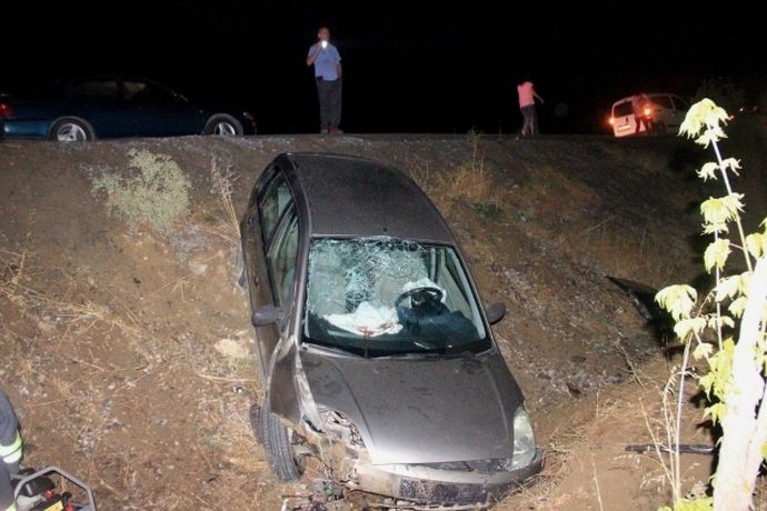İçişleri Bakanlığı türbede ellerini arkasına koyduğu için İmamoğlu hakkında soruşturma başlattı. Böyle bir şey nasıl olur?