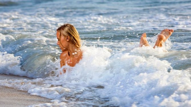 Kapanma zamanı turistlerin denize girebilmesini doğru buluyor musunuz?