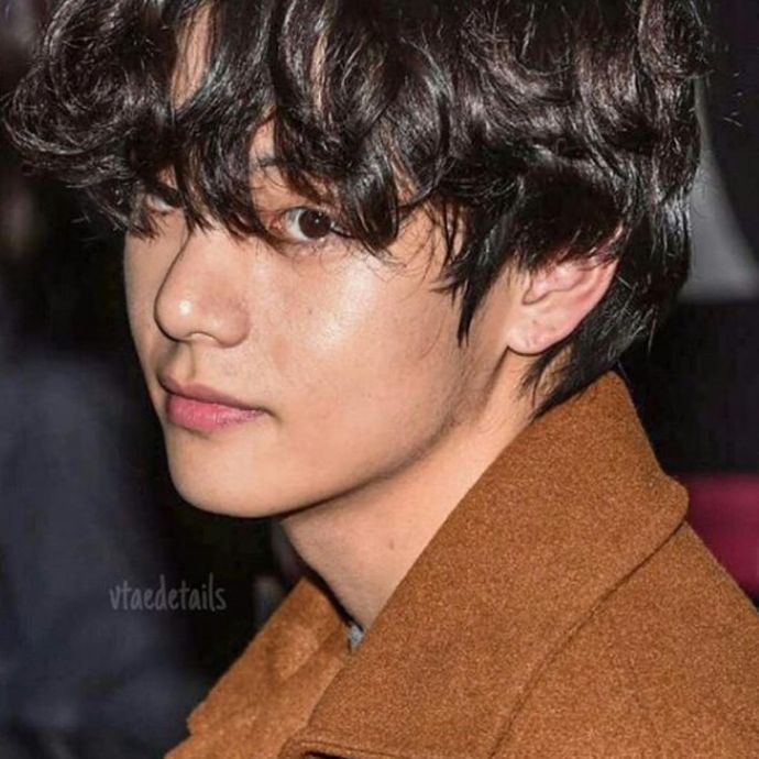 Kpop'un erkek idolleri sizce de çirkin değiller mi?
