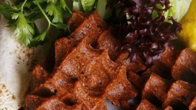 Çiğ köfteyi sever misin?