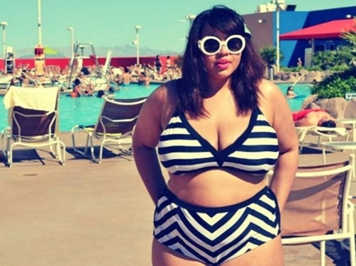 Kilolu olduğum için bikini alacağım dediğimde çevremden tepki topuna tutuluyorum. Kilolular bikini giyemez mi?