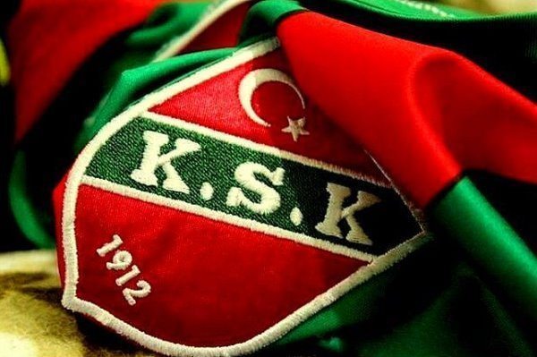 Sarı lacivert araba almak istiyorum, ergence durur mu?