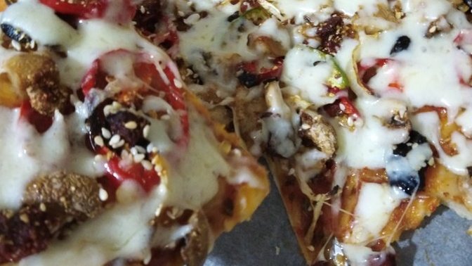 Pizza yaptım evde, ilk deneyimim sizce nasıl olmuş?