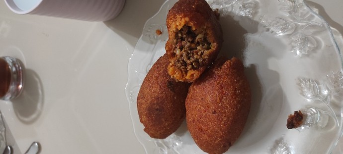 İçli köfteye limon sıkılır mı, sıkılmaz mı?