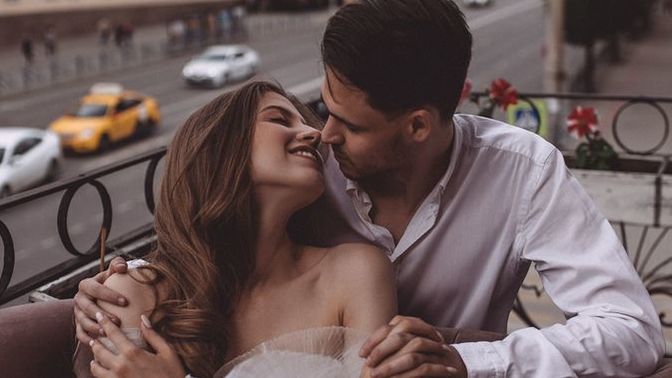 Gururun uğruna ziyan ettiğin aşkın oldu mu?