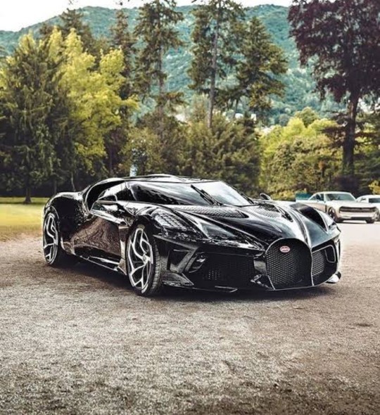 0'dan 400 km hıza 42 saniyede çıkan Bugatti Chiron sizin olmalı mıydı?