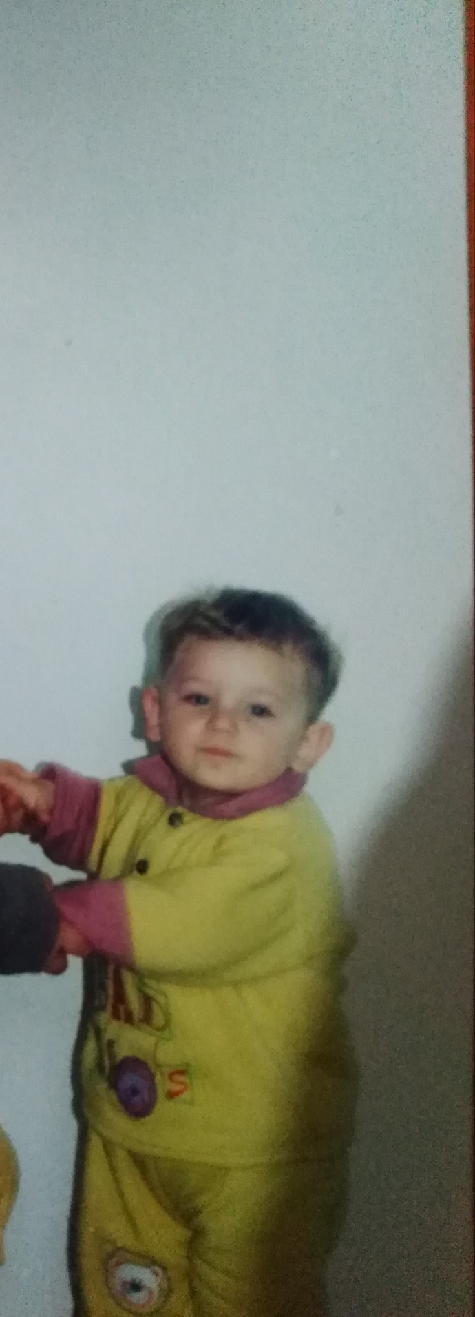 Bebeklik fotoğrafınız var mı?