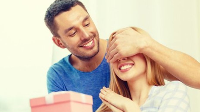 Sevgilime ilk kez hediye alacağım nasıl bir şey olmalı?