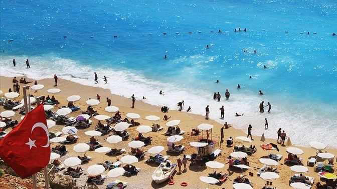 Dışişleri Bakanı: "Turistin görebileceği herkesi aşılayacağız." Sen mi daha mühimsin turist mi?