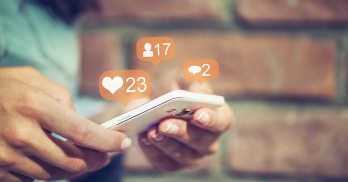 Sevgilinizin WhatsApp dışında sosyal medya kullanmaması sizin açınızdan avantaj mıdır?