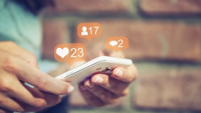 Sevgilinizin WhatsApp dışında sosyal medya kullanmaması sizin açınızdan avantaj mıdır?