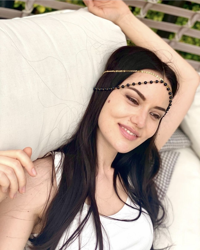 Fahriye Evcen güzel mi, sıradan mı sizce?