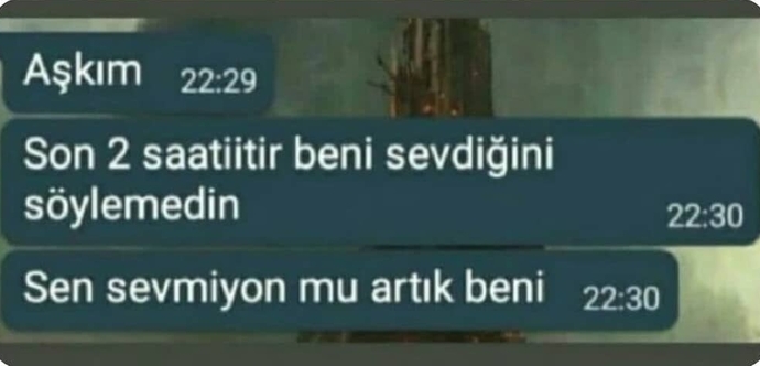 Sevgilinizin gün içerisinde sürekli seni seviyorum demesinden rahatsız olur musunuz?
