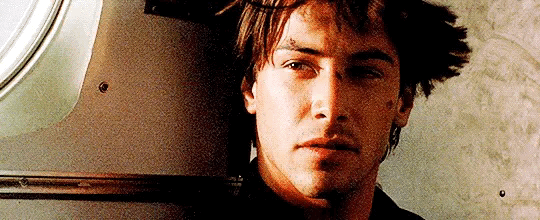 Keanu Reeves Yakışıklı mı Çirkin mi?