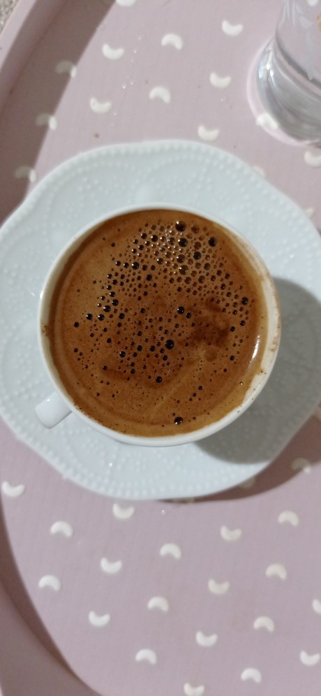 Kahve isteyen var mı?