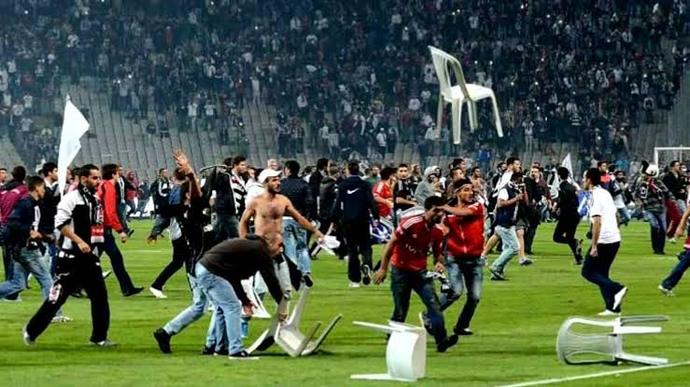 Size göre futbol holigani ne demektir?