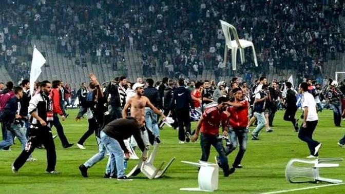 Size göre futbol holigani ne demektir?
