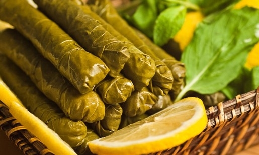 Siz yaprak sarmasının içerisine ne koyuyorsunuz?