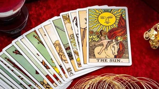 Tarot yorumcusu olmak ister miydiniz?